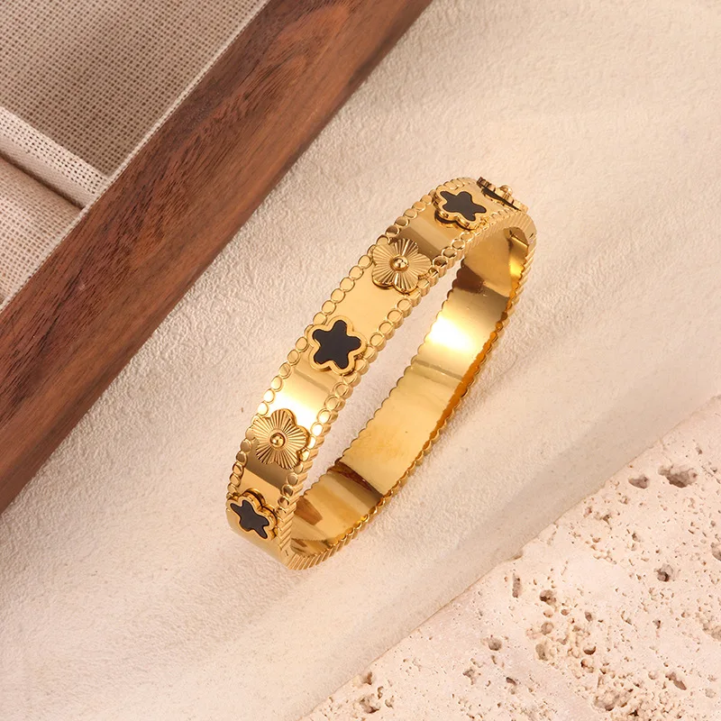 B Gold Black