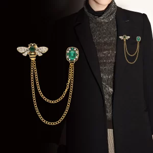 High-end Crystal Bee Tassel Chain Brooch Exquisite Suit Sweater Lapel Pins Vintage Jewelry Insect Badge Accessories