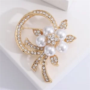 e Flower Imitation Pearl Brooches For Women Shiny Rhinestone Double Layer Love Heart Pins Sweater Cardigan Jewelry Gifts
