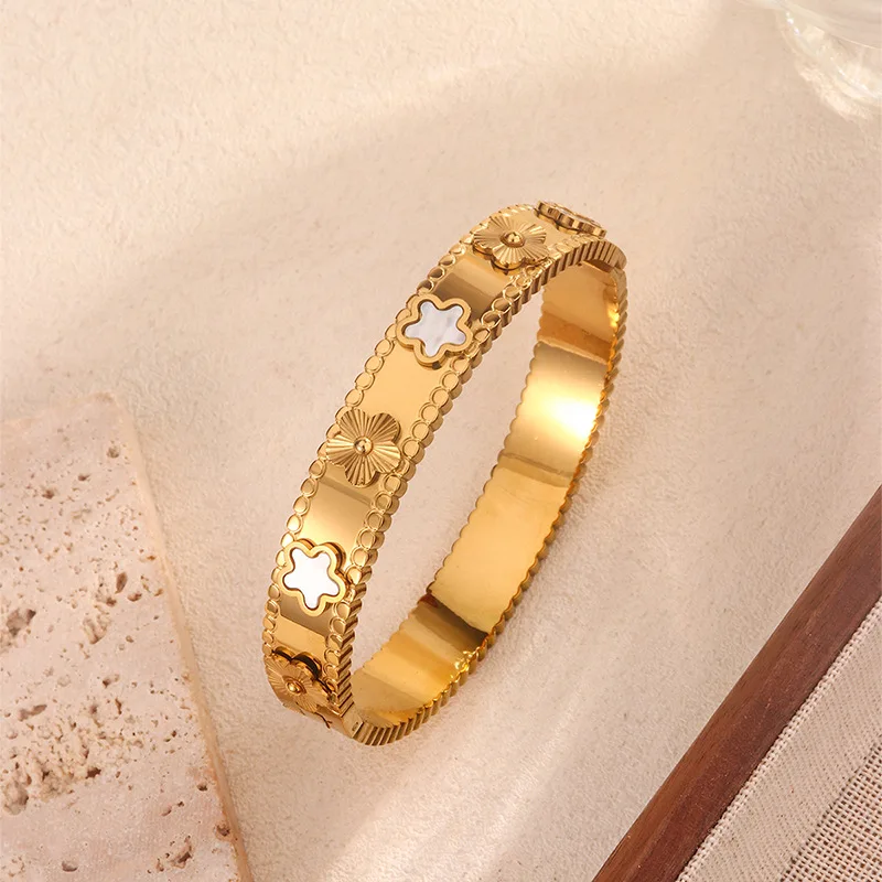 B Gold White