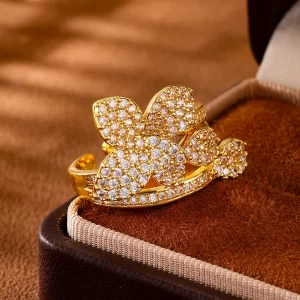 2025 New Exquisite Fashion Leaf Petal Plating Zircon Ring For Women Girls Daily Party Shiny Charm Gift Jewelry Accessories